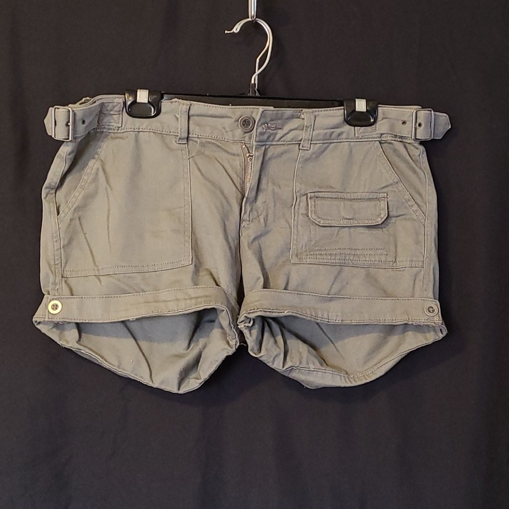 Kaki jean shorts